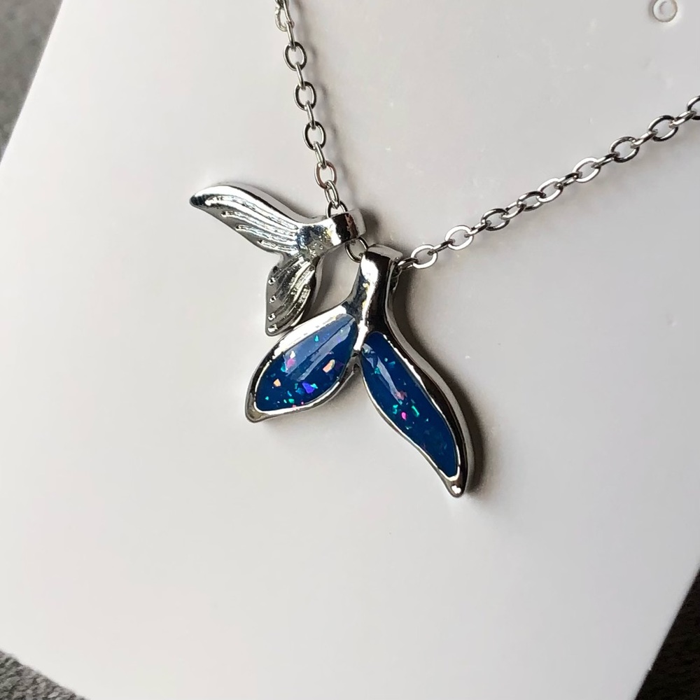 Double Whale Tail Silver-Tone Necklace ~ Brand New!
